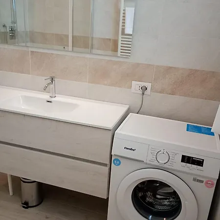 Apartman Florinas Con Piscina - Family Lido di Jesolo