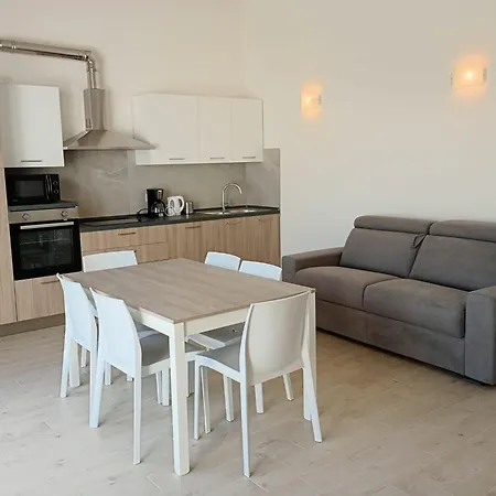 Florinas Con Piscina - Family Apartman Lido di Jesolo